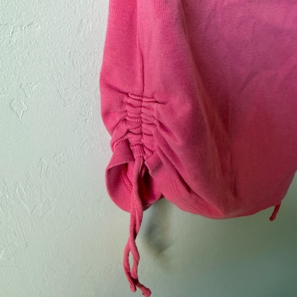 Old Navy Bright Pink Tank Top - Picture 3 of 5